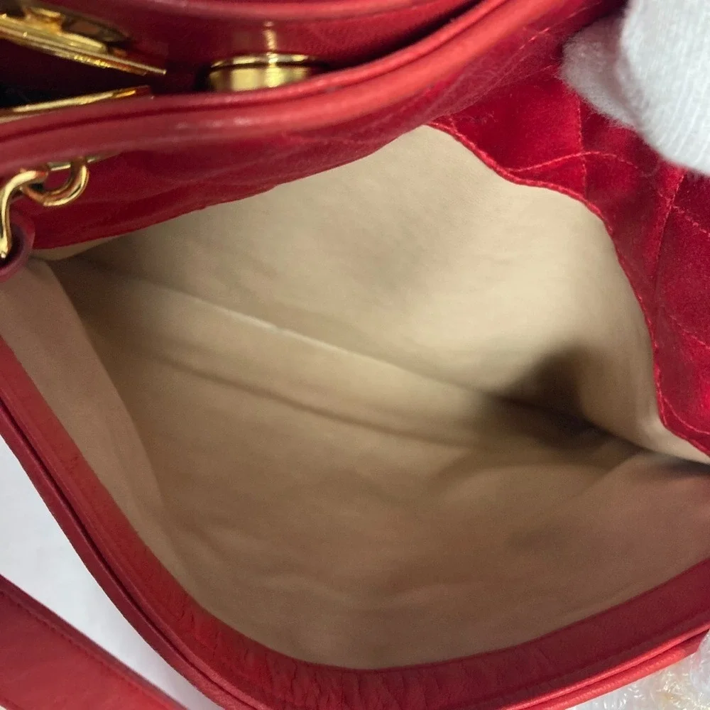 CHANEL Vintage Red Leather Shoulder Bag